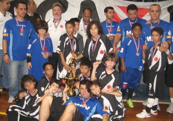 Caio Lopes campeão no Sub-9 do Vasco.