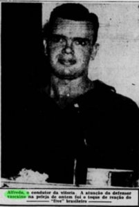 Jornal dos Sports falando da bela partida do vascaíno Alfredo da Motta pela seleção