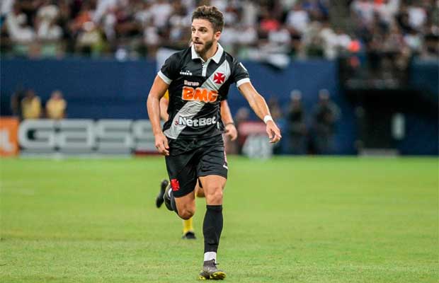 Cláudio Winck pode ser reintegrado ao elenco do Vasco; Bruno César e Rafael Galhardo seguem afastados