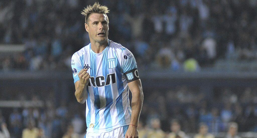 Vasco interrompe negociação pelo lateral Iván Pillud, do Racing-ARG