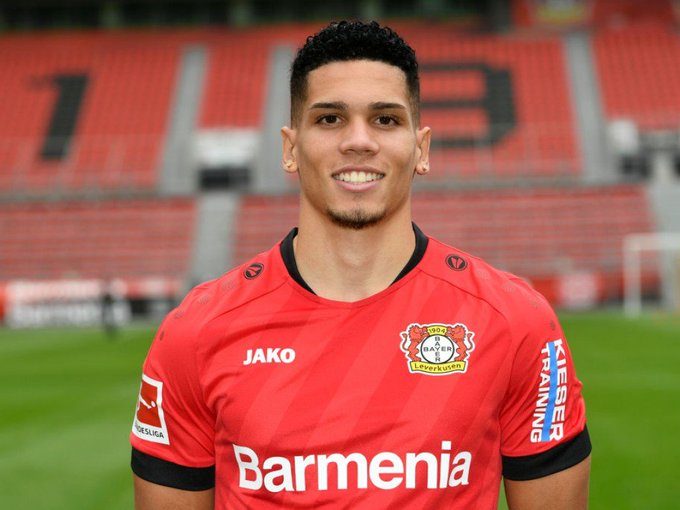 Ex-Vasco, Paulinho indica possível volta ao futebol brasileiro