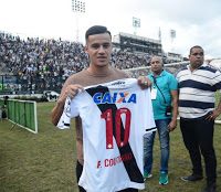 Que atitude! Philippe Coutinho envia cestas básicas para a Barreira do Vasco
