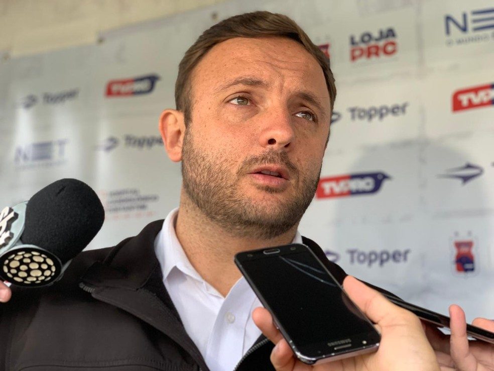 André Mazzuco fala sobre seu trabalho no Vasco e chegada de José Luis Moreira