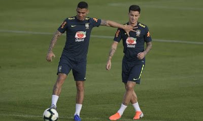 Possíveis transferências de Coutinho e Allan surgem como esperança aos cofres vascaínos