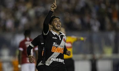 Andrey comenta possibilidade de sair do Clube: ”Cabeça focada no Vasco”