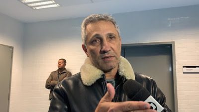 Após Talles Magno ser novamente especulado no Liverpool, Campello esclarece a situação