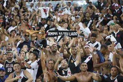 Vasco levanta bandeira contra a LGBTQfobia e história segue sendo construída