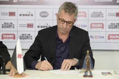 Martelo batido! Vasco acerta renovação com patrocinador por dois anos