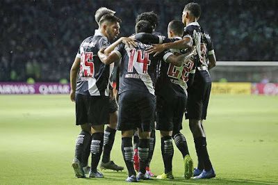 Vasco pretende pagar mais um mês de salário nos próximos dias