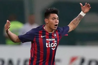 Imprensa paraguaia repercute interesse do Vasco em lateral Santiago Arzamendi