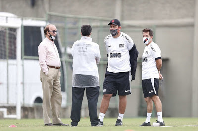 Vasco cumpre o prometido e paga segunda parcela do acordo com jogadores; veja o que ainda está em aberto