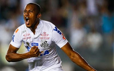 Empresário fala sobre possível proposta do Vasco ao atacante Copete