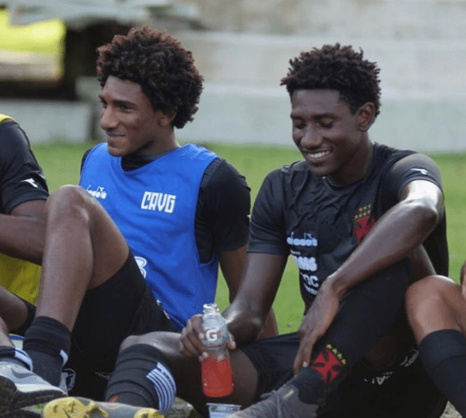 Irmãos Kaio e Talles Magno marcam na vitória do Vasco sobre o Macaé