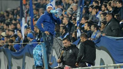 Principal torcida organizada do Porto despreza apoio do Flamengo: ”Aqui é Vasco p****!”