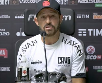 Ramon Menezes anuncia que Vasco terá jogo-treino no próximo sábado contra o Macaé e diz que espera jogar um contra um time da Série A
