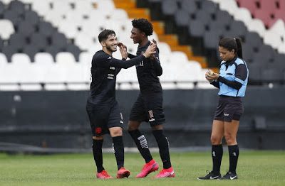 Renegociação das dívidas e últimas vitórias: astral do vestiário altamente positivo faz Vasco pensar em coisas maiores