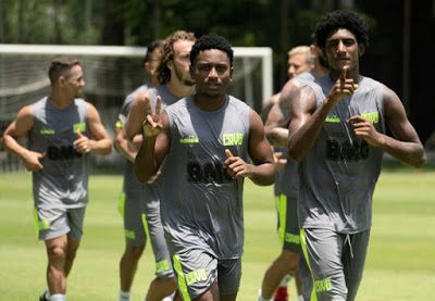 Vasco se prepara para disputar dois amistosos nos próximos dias e um deles pode ser clássico; veja detalhes