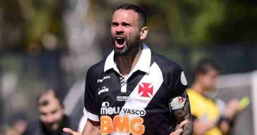 Vasco ganha três reforços para a estreia no Brasileirão; Parede, Carlinhos e Neto Borges ainda dependem de liberação