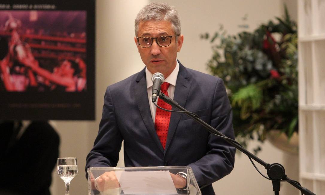 Alexandre Campello se manifesta publicamente sobre anistiados: ”Todo processo de anistia que fiz foi transparente”