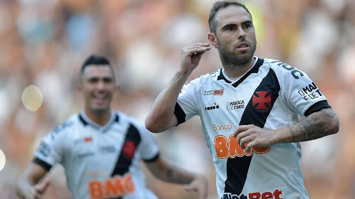 Bruno César testa positivo para COVID-19; jogador está fora dos próximos jogos do Vasco