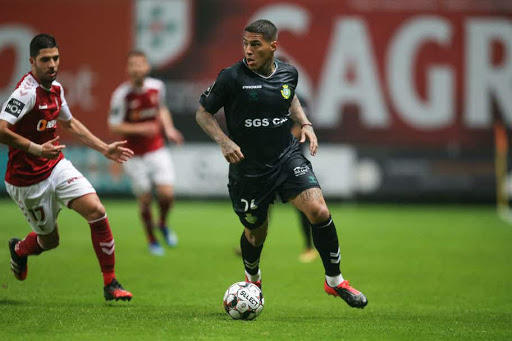 Carlinhos fala na chegada ao Vasco: “Quero mostrar que eu posso jogar aqui”