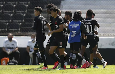 Análise: Apesar dos sustos, Vasco vence jogo-treino e segue em processo de evolução