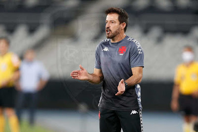 Escalação: Andrey e Benítez serão poupados e Vasco confia na base para enfrentar o RB Bragantino