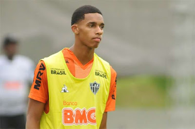 Vasco demonstrou interesse em jovem meia do Atlético-MG, afirma jornalista