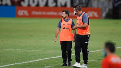 Escalação: Vasco enfrenta o Coritiba com time misto visando a Copa do Brasil