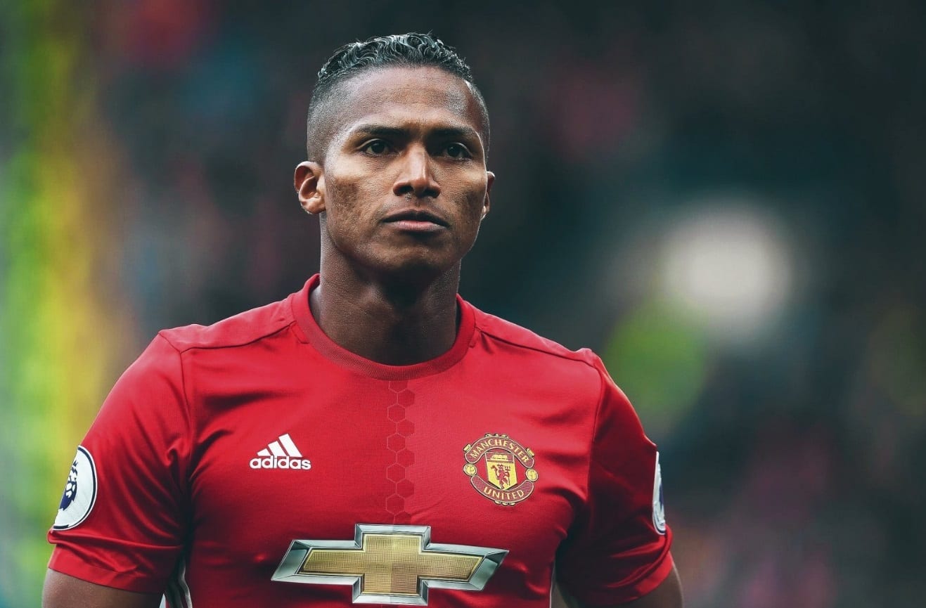 Pode pintar no Cruzmaltino? Agente de Valencia fala sobre conversas com o Vasco