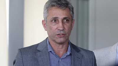 Campello deu aval para o Departamento de Futebol buscar um ou dois reforços para qualificar o elenco do Vasco