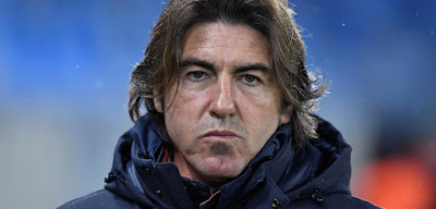 Sá Pinto fala sobre expectativa de dirigir o Vasco e se mostra surpreso com os salários atrasados: ”É uma informação que eu não tinha”