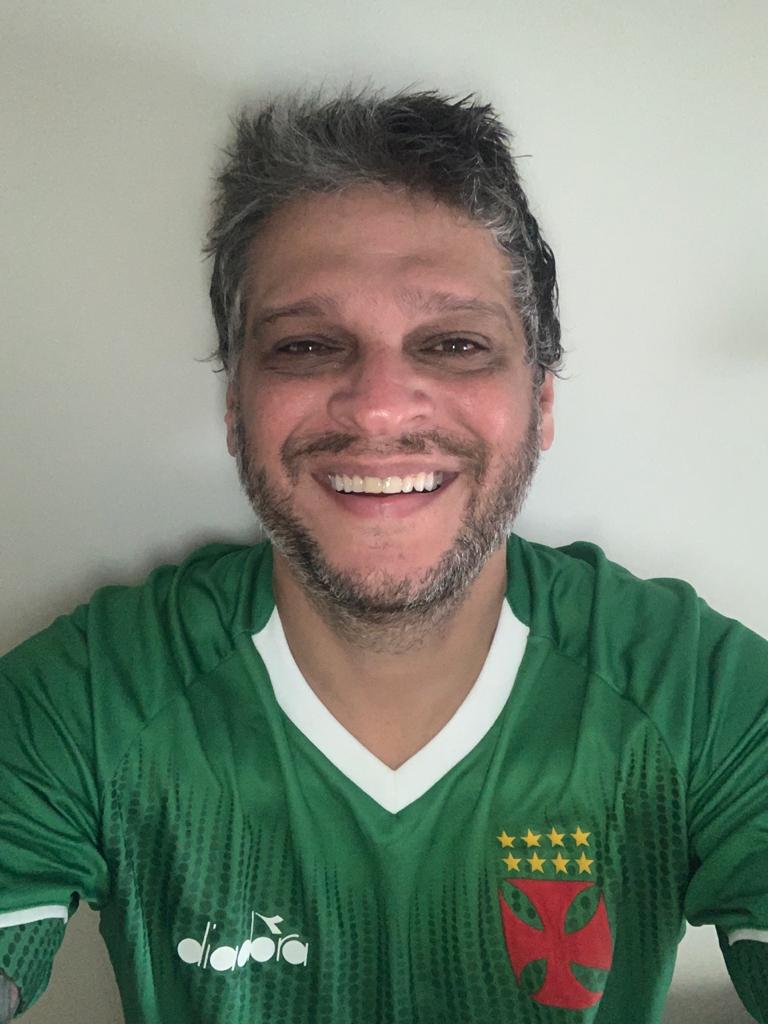 Papo com Fabio Torres: jornalista e torcedor ilustre do Vasco, Waguinho é o convidado do programa desta terça-feira