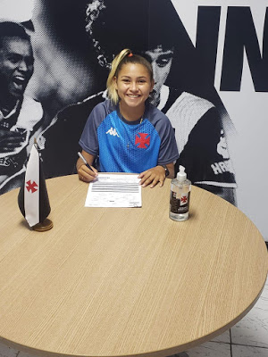 Novo reforço do futebol feminino, Nayra Pimentinha fala do irmão e sonho de jogar no Vasco