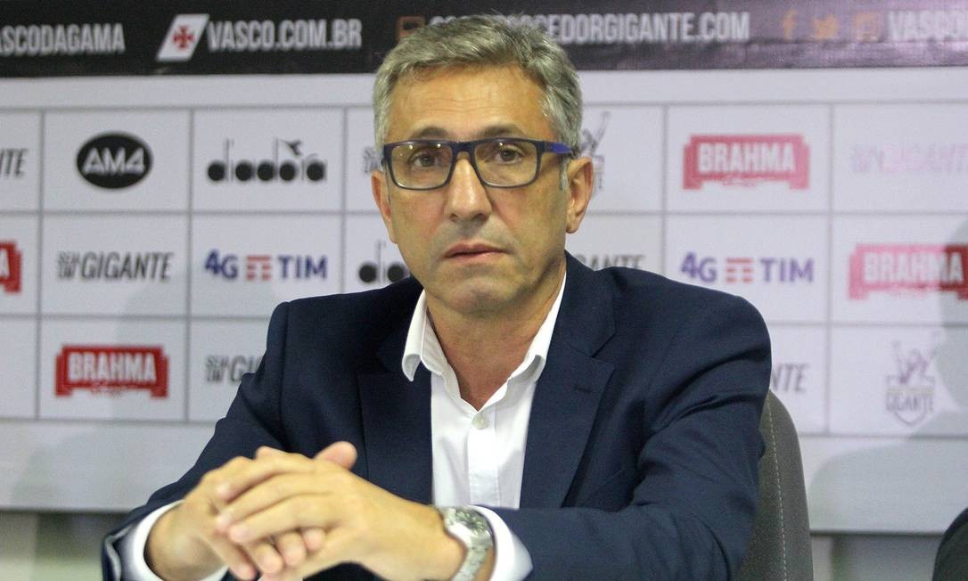 Alexandre Campello anuncia que não participará da eleição do Vasco