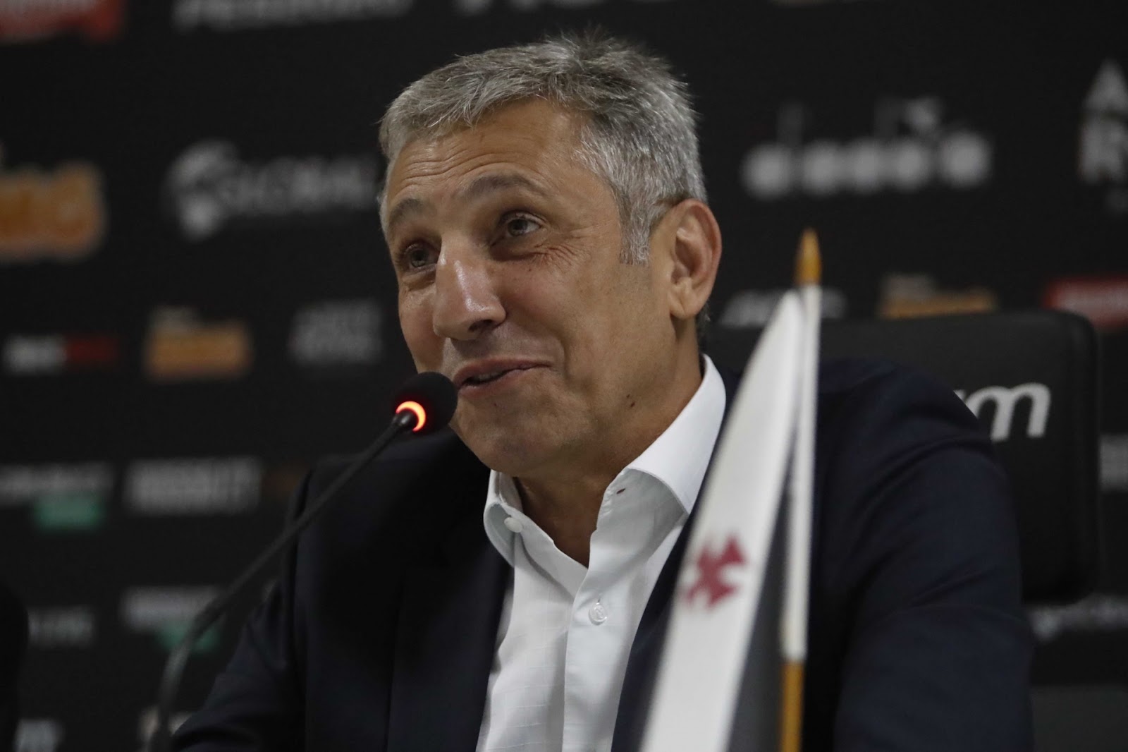 News: Alexandre Campello sai animado de reunião com Independiente: ”Estamos perto de um final feliz”