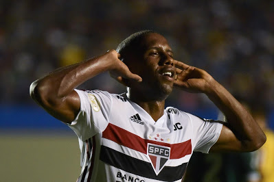 Com interesse em Toró, Vasco teria procurado São Paulo por empréstimo