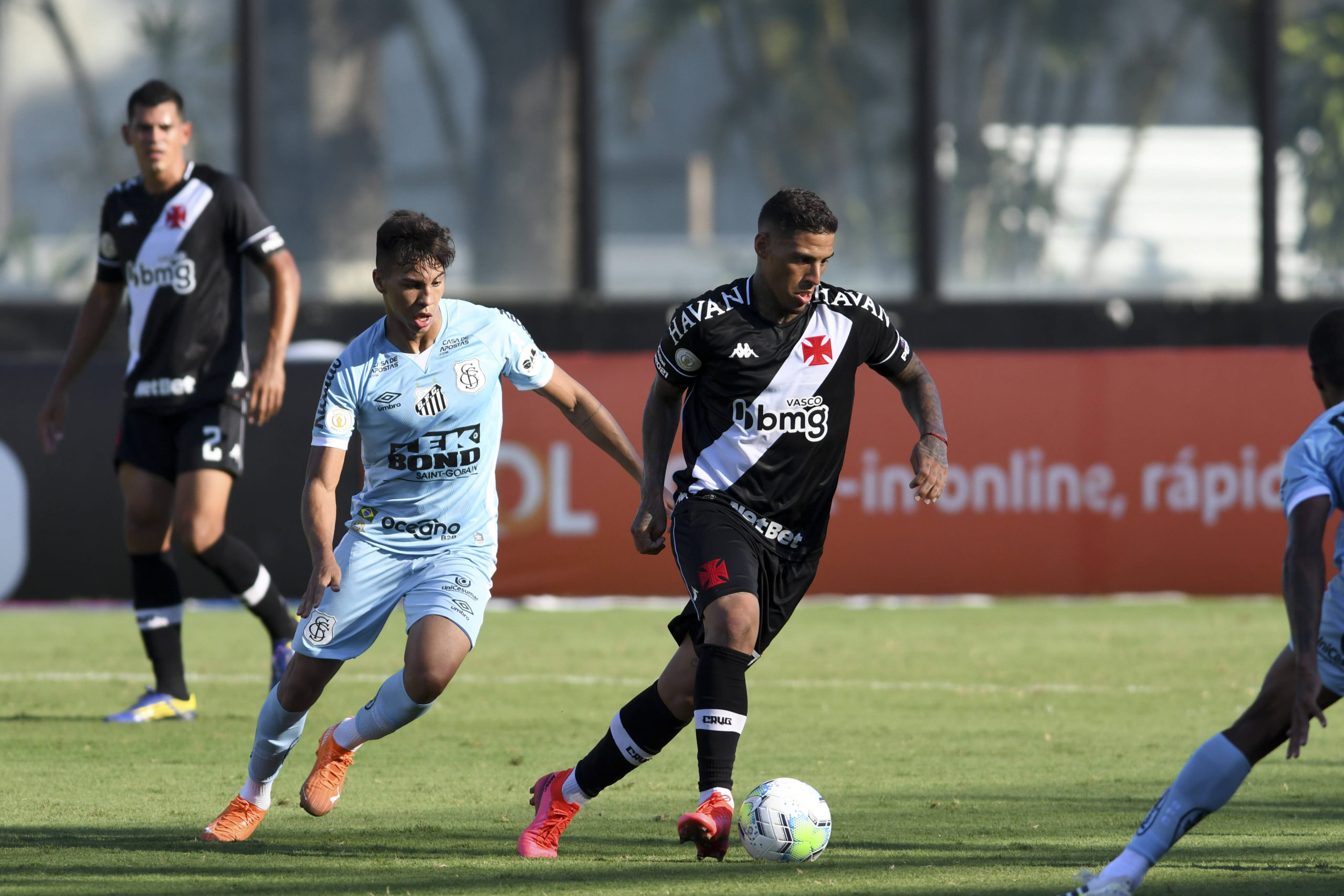 Confira a provável escalação do Vasco para enfrentar o Athletico-PR