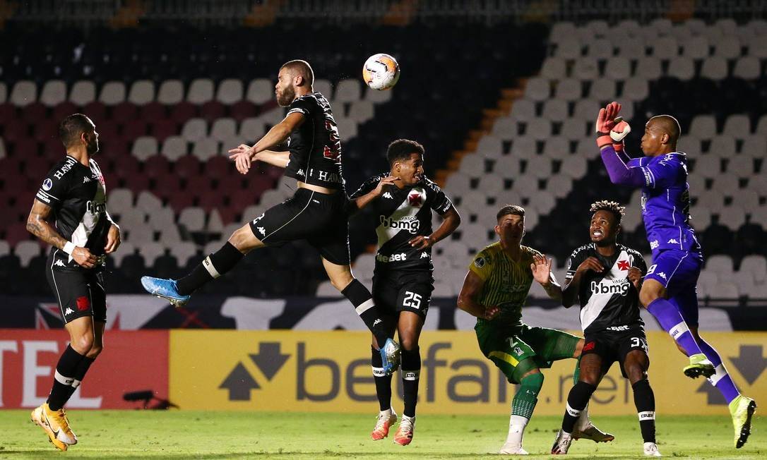 Apesar de eliminação, entendimento de algumas pessoas do Vasco é que performance da equipe foi boa