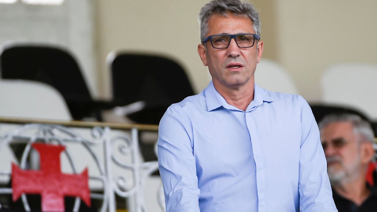 Campello confirma que iniciará transição com Salgado e Leven a partir de segunda-feira