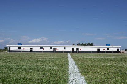 Vasco reinaugura CT de Caxias com hasteamento de bandeira; Local será usado pela base e futebol feminino