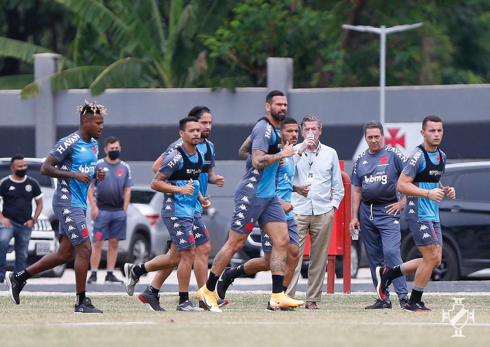 Plano de emergência contra Série B: bônus, concentração e turnos dobrados; veja detalhes