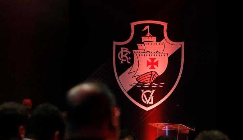 De torcedor para torcedor: Não abandone o Vasco!