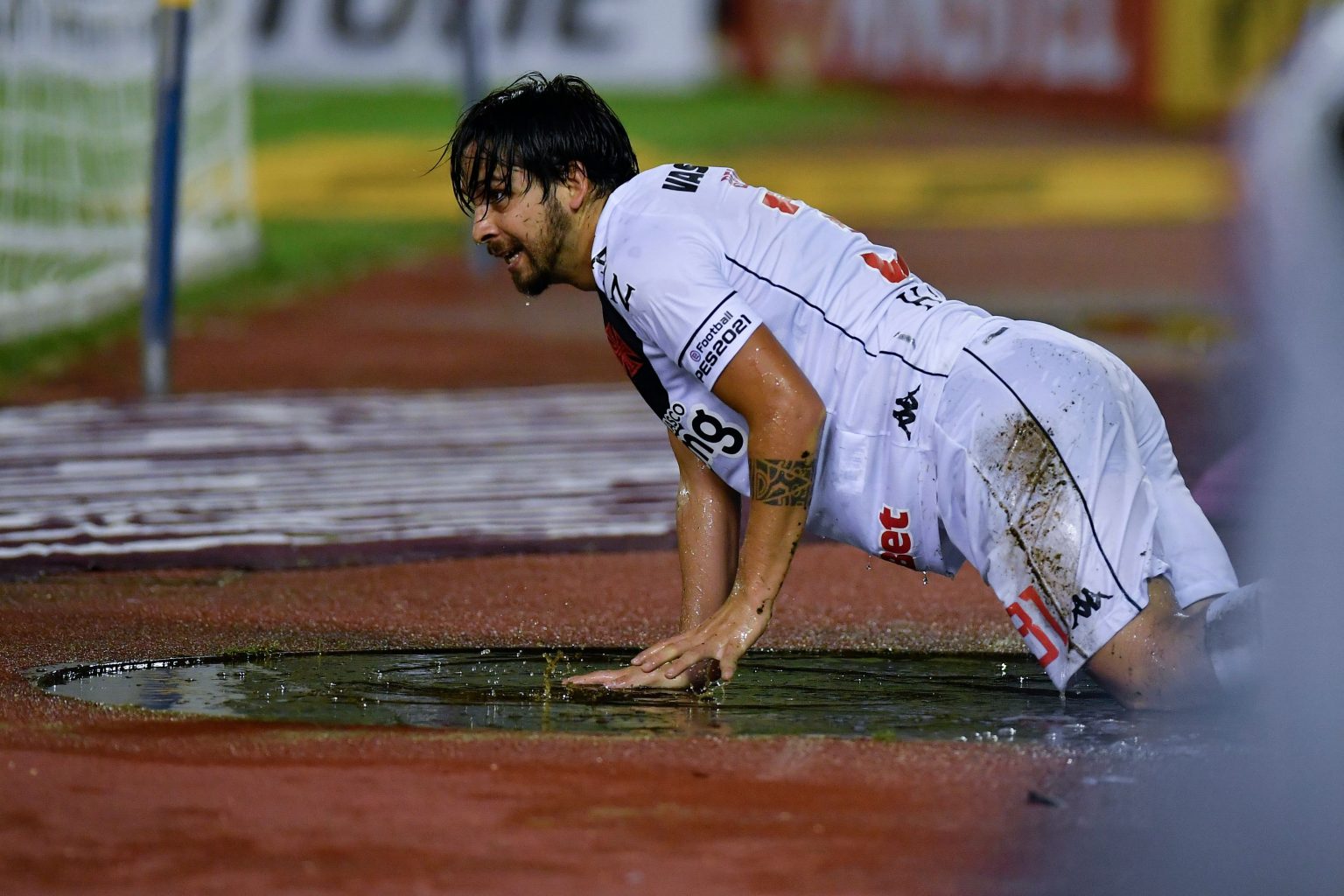 Benitez provavelmente não jogará contra o Goiás na quinta