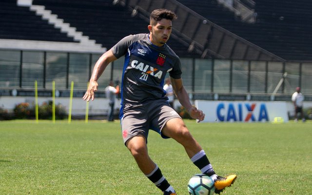 Confira as escalações de Vasco e Botafogo, que se enfrentam pelo Campeonato Carioca