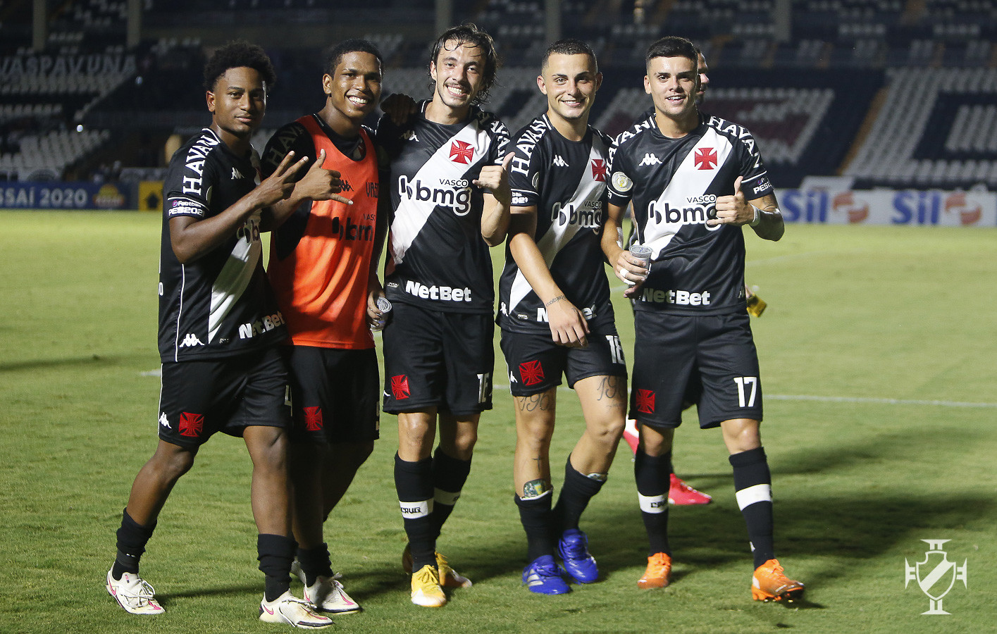 Confira a lista dos jogadores que se apresentam nesta 2ª-feira; 8 tiveram férias estendidas