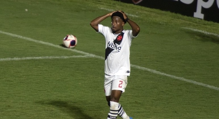 Que fase! Vasco peca novamente, perde para o Volta Redonda e segue sem vencer no Cariocão