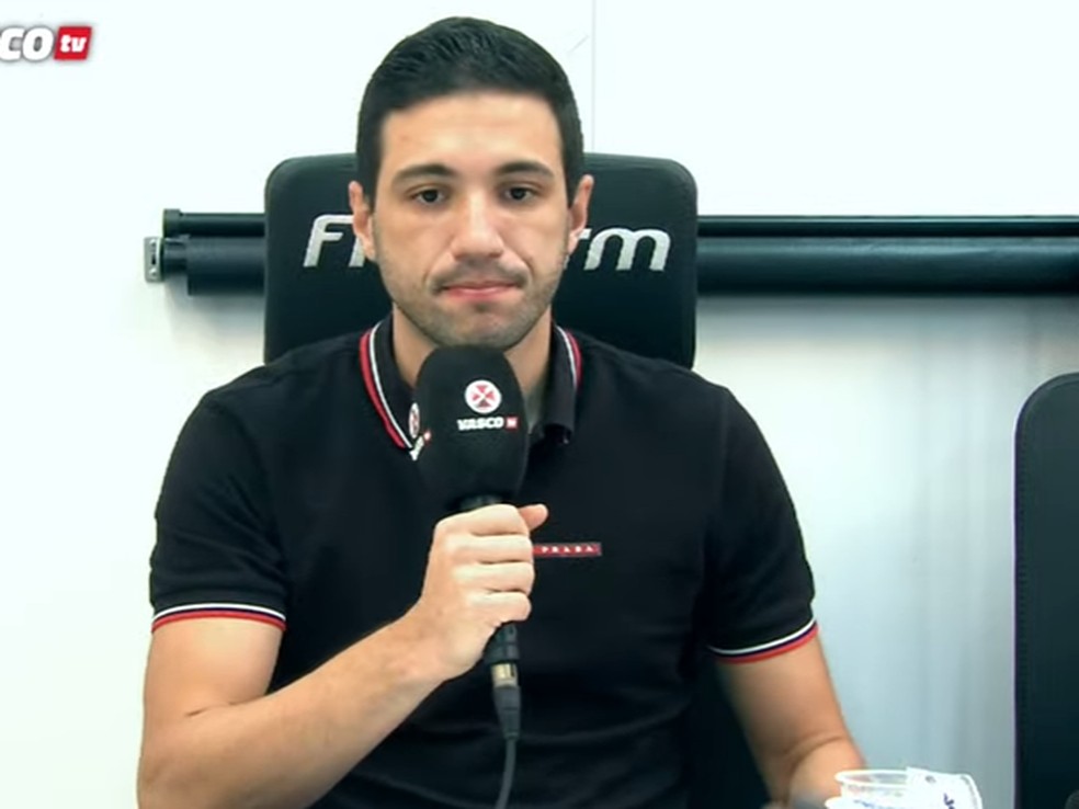 Após apresentação de trio, Pássaro fala de novos reforços, situação de Benítez e Cano;