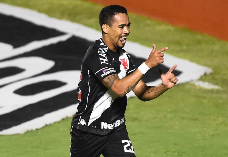 De saída do Vasco: Yago Pikachu recebe proposta do Fortaleza