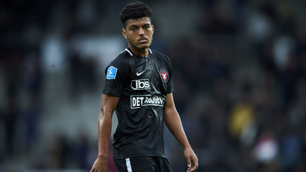 Imprensa turca repercute interesse do Galatasaray no meia Evander, ex-Vasco e atualmente no Midtjylland, da Dinamarca